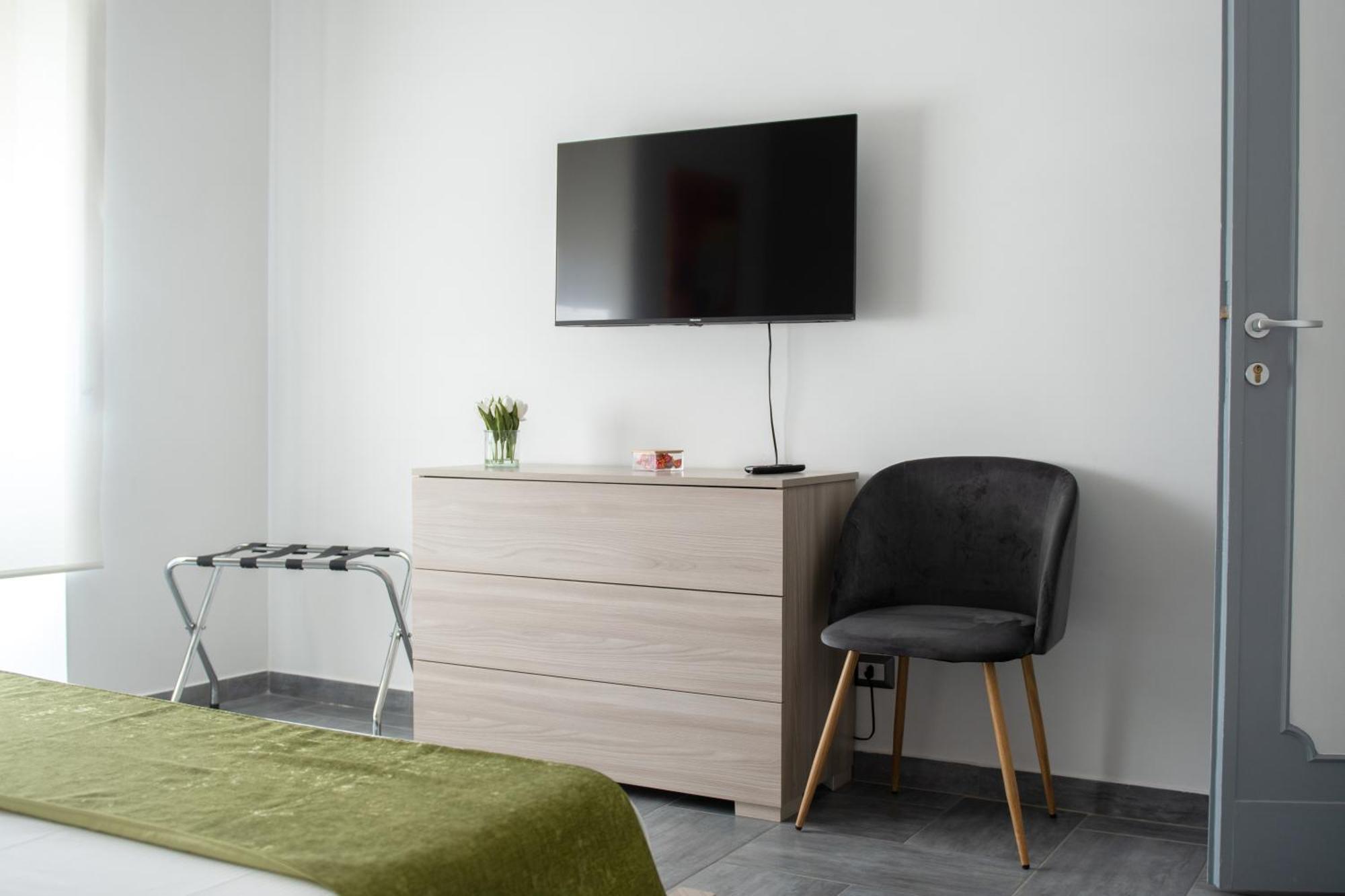 Casa Vacanze Family House Posizione Centralissima ชิวิตาเวกเกีย ภายนอก รูปภาพ